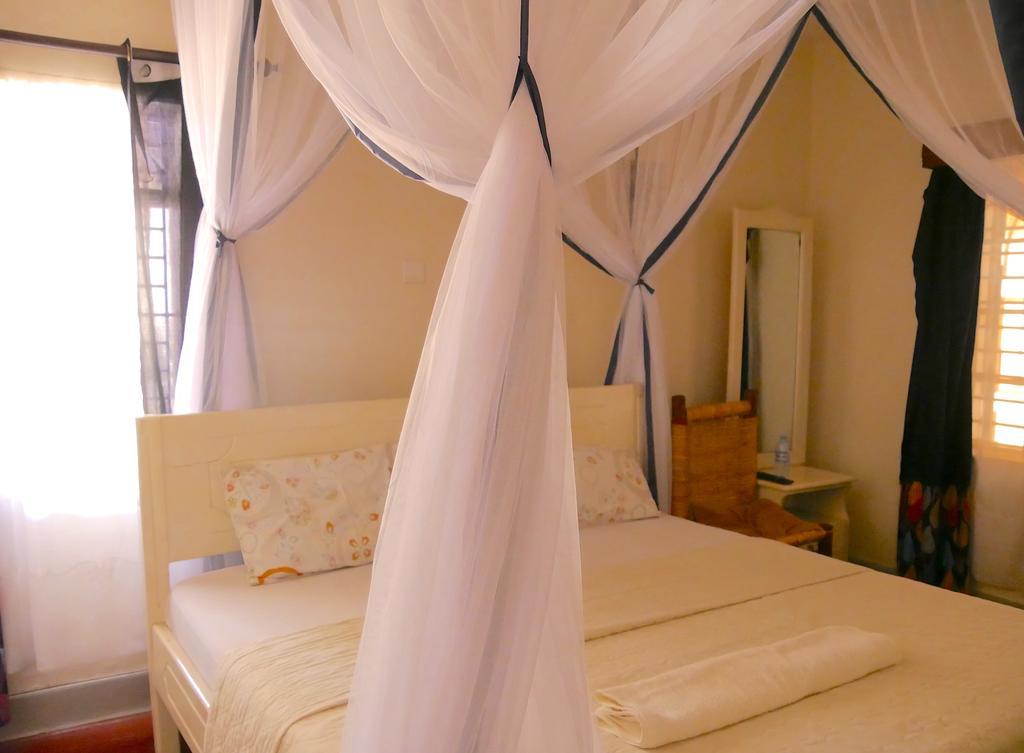 קמפאלה Hotel Acacia City מראה חיצוני תמונה